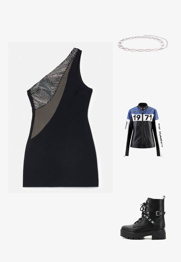 Schwarze und blaue Lederjacke mit weißen Akzenten, die "1971" und "ED HARDY" in fett gedruckt zeigt, mit Reißverschluss und Druckknopfkragen.; David Koma CRYSTAL NET PANEL ONE SHOULDER MINI DRESS - Cocktailkleid/festliches Kleid - black/silver; Schwarze Leder-Stiefelette mit voluminösem Plateau, Schnürung vorne, verstellbarem Riemen mit Metallschnallen und strukturierter Oberfläche.; Halskette in Silberoptik mit offenen rechteckigen Kettengliedern und einer verstellbaren Verschlusskette vor weißem Hintergrund.