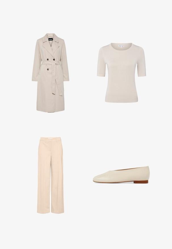 Lichtbeige dubbelgeknoopte trenchcoat met brede revers, zwarte knopen, een bijpassende stoffen ceintuur en lange mouwen.; Roomkleurig gebreid kort mouw shirt met ronde hals en geribde zoom, maat small, van het merk Marie Lund Copenhagen.; Beige wijde broek met een gladde textuur, voorzien van een vlakke voorkant, riemlussen en persplooien voor een geklede uitstraling.; Beige leren platte schoen met een puntige neusdesign, minimalistische vorm en een korte houten hak voor stabiliteit en comfort.