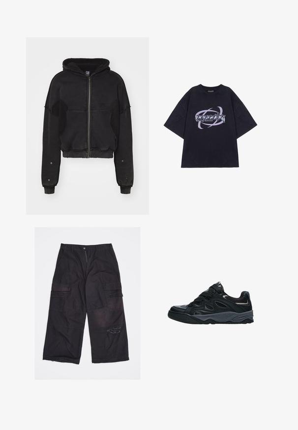 Atelier de roupa SNUG JACKET UNISEX - Fleecejakke - black; Sort oversized T-shirt lavet af bomuld med et grafisk print, der viser teksten "Pegador Most Alive" samt svajende detaljer i lilla og sølv.; Sorte cargobukser med vide ben og flere lommer samt et slidt hul på højre lår, lagt fladt på en hvid baggrund.; Sort sportssko med glat læderoverdel, meshdetaljer, tekstureret sål og runde snørebånd; har en polstret mellemsål for støtte.