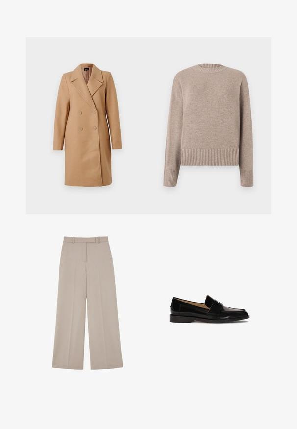 Dubbelzijdige kameljak met een gelapte kraag, gemaakt van dikke stof, met twee knopen, zijzakken en lange mouwen.; Beige gebreide trui met een ronde hals, geribde manchetten en zoom. Zachte textuur en relaxed fit, geschikt voor casual draag.; Beige wijdvallende, op maat gemaakte broek met verborgen voorpand sluiting en zijzakken, ontworpen voor een formele of zakelijke casual uitstraling.; Zwarte leren instappers met een gladde afwerking, ronde neus en een decoratief bandje over de voorkant. Ontwerp met lage blokhak.