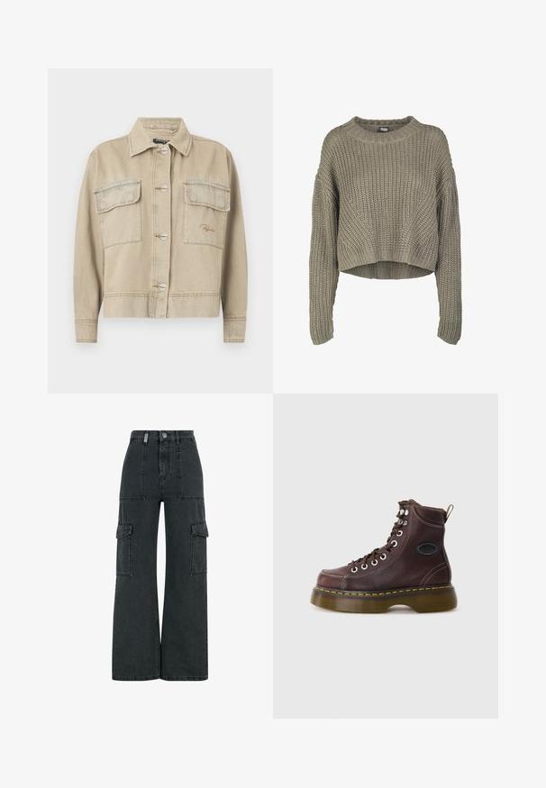 Beige denimjakke med krave, lange ærmer, knaplukning og to brystlommer. Har kontrasterende syninger og diskret logo-stikning.; Olivengrøn, kort striktrøje med et tekstureret mønster, rund hals og lange ærmer. Tykt ribkant ved kanten og ærmerne.; Sorte denim cargo bukser med brede ben, der har to store sidelommer, en knaplukning og synlige sy-detaljer.; Brun læder ankelstøvle med tekstureret overflade, sølv øjer og gul syning. Har en kraftig gennemsigtig sål og en trækstrop.