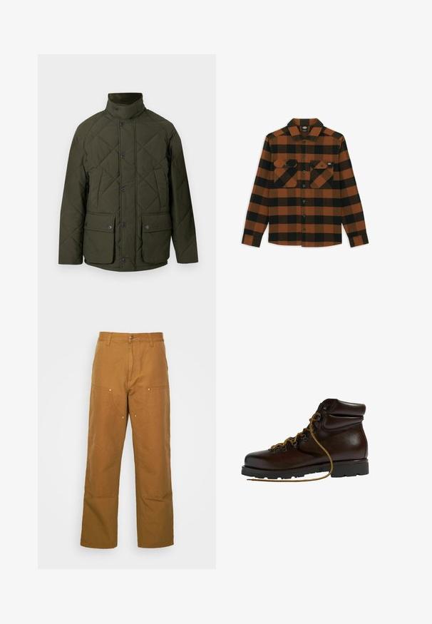 Veste matelassée verte avec un col montant, des boutons sur le devant, et deux grandes poches à rabat avec fermetures à pression. Le tissu a une texture lisse.; Chemise à manches longues en motif écossais orange et noir, fabriquée dans un tissu texturé. Comprend deux poches poitrine et une fermeture à boutons.; Pantalons utilitaires en coton marron avec une coupe droite, dotés de poches avant et d'accents en métal pour une durabilité accrue.; Bottine de randonnée en cuir marron avec un bout arrondi, surface texturée, lacets jaunes et œillets en métal. Dotée d'une semelle en caoutchouc noir robuste.