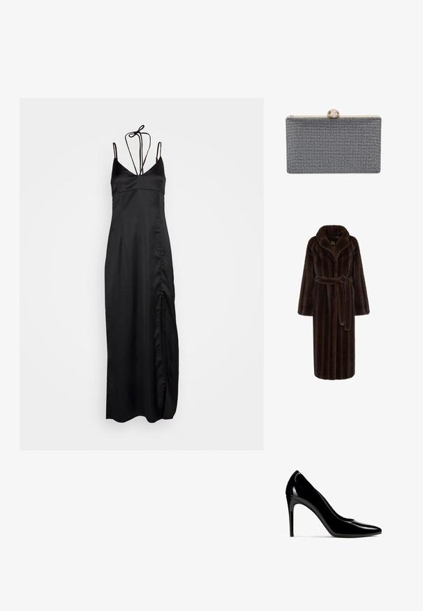 Bruine nepbont badjas met een sjawlcollar, lange mouwen, een strikceintuur in de taille en een textuur afwerking. Heeft een logolabel op de nek.; DESIGNERS REMIX LISBON DRESS - Cocktailjurk - black; Zwarte pumps van gelakt leer met hoge naaldhak en spitse neus, zijaanzicht tegen een witte achtergrond.; Zwarte rechthoekige clutch bedekt met kleine strassteentjes, met een goudkleurige sluiting met decoratieve details bovenop.