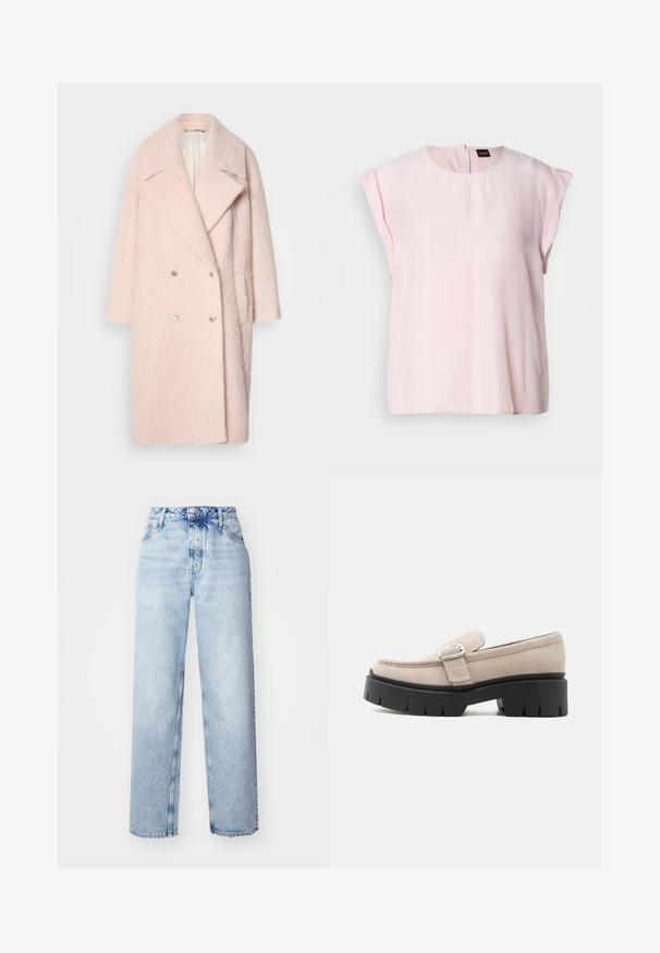 Lys pink uldfrakke med dobbeltbrystet front, store slag og sølvfarvede knapper. Har en afslappet pasform og sidelommer.; Lyserød, kortærmet top med rund halsudskæring og en subtil glans. Har en lynlås på bagsiden og en afslappet pasform. Glat tekstur.; Lyseblå højtaljede jeans med løs pasform, der har lige ben, fem lommer og en klassisk knap- og lynlåslukning.; Beige ruskindslipper med sølvspænde og tyk sort kraftig sål, set fra siden på hvid baggrund.