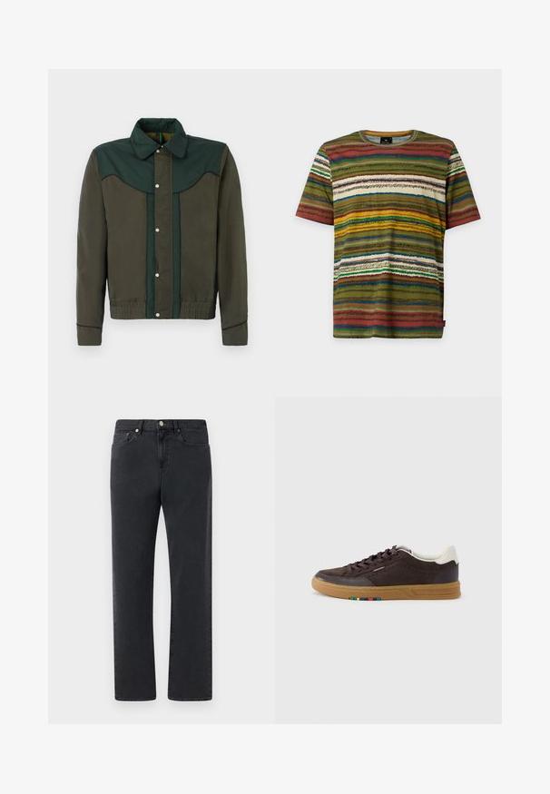 Grüner und brauner Jacke mit Druckknopfverschluss, einem Kragen sowie elastischen Bündchen und Saum. Sie hat kontrastierende Farbstreifen und eine subtile Textur.; Kurzärmeliges T-Shirt mit Rundhalsausschnitt und horizontalem, mehrfarbig gestreiftem Muster in Grün-, Braun-, Gelb-, Blau- und Weißtönen auf einfarbigem Hintergrund.; Schwarze Jeans aus Denim mit geradem Bein, fünf Taschen und Metallelementen. Der Stoff hat eine glatte, leicht strukturierte Oberfläche.; Dunkelbrauner Wildleder-Sneaker mit Gummisohle, weißem Fersenlaschen, Schnürdesign und kleinem mehrfarbigem Detail an der Seite der Sohle.