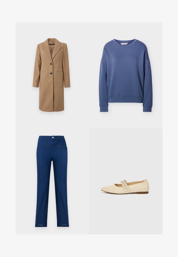 Brun hørfilstribet frakke med nedskåret revers, enkeltrækket front, to knapper og sidelommer. Glat tekstur, knælangt design.; Blå langærmet sweatshirt med rund hals og ribstrikkede manchetter og kant, vist på en ensformig lys grå baggrund.; Mørkeblå, højtaljede bukser med lige ben, knap foran, bæltestropper og lille tekst "Pedal Pusher" nær kanten på begge ben.; Beige flad sko med spids tå, to tynde remme med nitter og lav træhæl, set fra siden mod en ensfarvet baggrund.