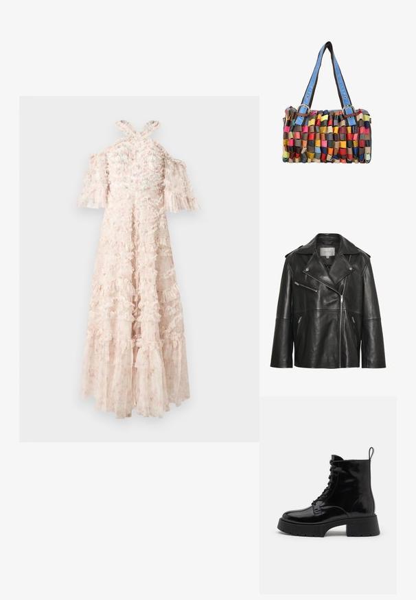 Sort læderjakke med bredt revers med hak, asymmetrisk frontlynlås og flere lynlåslommer. Glat tekstur og tætsiddende design.; Lys pink kjole med bølgede lag, off-the-shoulder ærmer og krydsede stropper på ryggen. Gennemsigtigt stof med blomsterprint detaljer.; Sorte patentlæder ankelstøvler med en kraftig sål, rund tå, snørebånd fortil og en strop bagpå. Flad, struktureret gummisål.; Lille rektangulær håndtaske med vævede flerfarvede læderstrimler og blå læder skulderstropper med metalspænder.