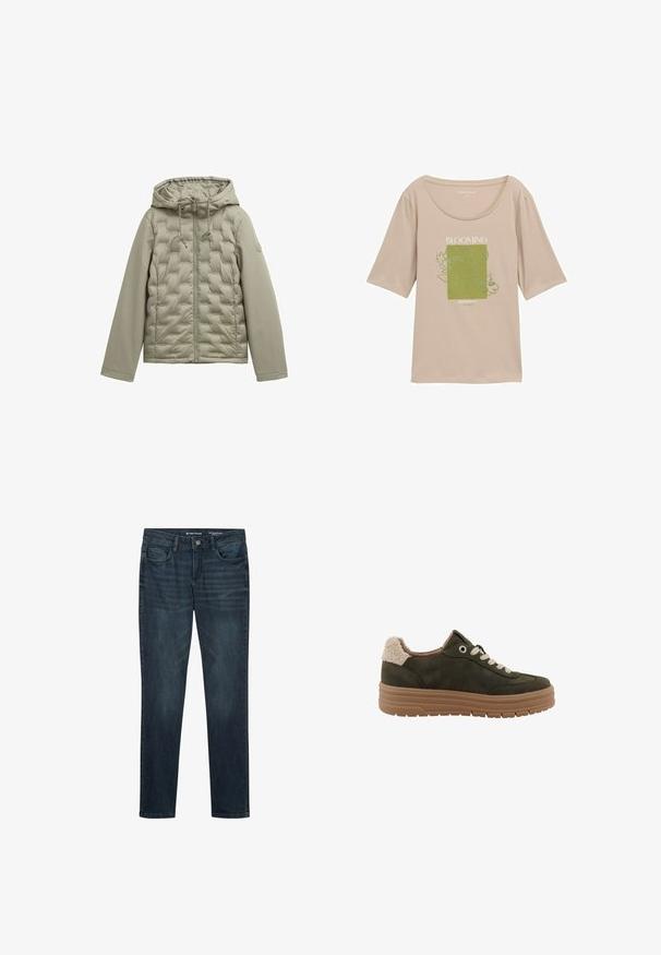 Lysgrøn dunjakke med lynlås fortil, hætte og quiltet design. Glat stof på ærmerne, snoretræk ved hætten og rundt logo-detalje.; Beige kortærmet t-shirt lavet af blødt stof med et grønt blomsterdesign overlejring og ordet "BLOOMING" i hvid tekst.; Mørkeblå denim jeans med slim fit, fem lomme-design og knaplukning. Ensfarvet med en subtil tekstur og uden synlige mønstre.; Mørkegrøn ruskind lavt sneakers med beige fleece krave, cremefarvede snørebånd og tyk tan gummisål, sidevisning på hvid baggrund.