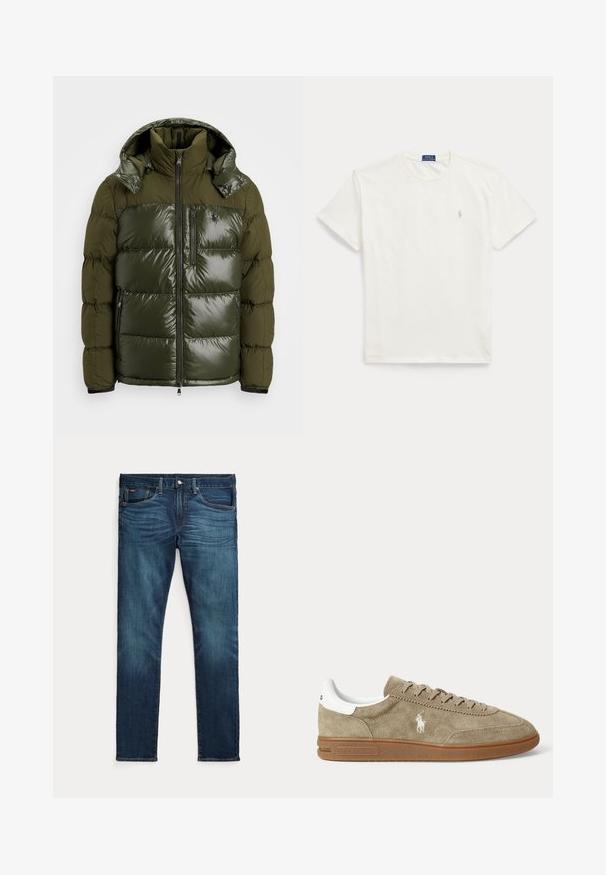 Groene pufferjack met een glanzende afwerking. Heeft een hoge kraag, afneembare capuchon, ritssluiting en twee zijzakken. Gemaakt van polyester.; Witte T-shirt met korte mouwen en ronde hals met een klein lichtbeige Polo Ralph Lauren-logo op de linkerborst.; Donkerblauwe slim-fit jeans met vooraan een knoop en ritssluiting, vijf zakken en subtiel vervagen op de voorkant van de dijen en knieën.; Beige suède lage sneaker met bruine zool, witte hiel-detail, veters en een wit geborduurd polo-speler logo aan de zijkant.