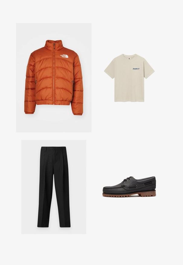 En pufferjakke i orange med høj krave, lynlåslukning, stikninger og logo på venstre bryst. To sidelommer.; Beige bomulds-T-shirt med rund hals, korte ærmer og en grafik på venstre bryst med mørkeblå tekst, der siger "Double V."; Sorte bukser med lige ben, frontknapper og bæltestropper, vist på en ensfarvet lys baggrund.; Sort læder bådsko med snøredetaljer, rund tå, struktureret brun gummisål og sydd læderside.