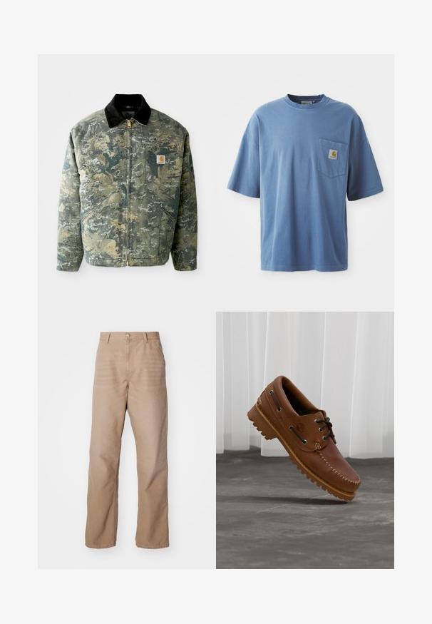 Chaqueta de camuflaje en tonos de verde y marrón, con un cuello de terciopelo negro y un bolsillo frontal con una etiqueta de logo. Cierre de cremallera.; Camiseta de algodón azul con cuello redondo, mangas cortas y un bolsillo en el pecho izquierdo que presenta un parche con el logo. Textura suave y corte relajado.; Pantalones de algodón beige con diseño de pierna recta, que presentan un cierre de cremallera, estilo de cinco bolsillos y una textura sutil.; Zapato náutico de cuero marrón con cordones negros, costuras beige y una suela resistente, suspendido sobre un suelo de hormigón gris.