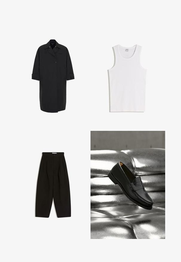 Lang sort frakke lavet af glat, vandafvisende materiale. Har et dobbeltbrystet design, store lommer og opdbare ærmer.; Hvid bomulds tanktop med rund halsudskæring og brede skulderstropper. Glat tekstur, uden mønstre eller detaljer, enkelt design.; Sorte bukser med vide ben lavet af blødt stof, med plisseret front, knaplukning og sidelommer for ekstra funktionalitet.; Sort læderloafer svæver over en skinnende sølvfarvet, polstret lædersofa i et minimalistisk miljø.