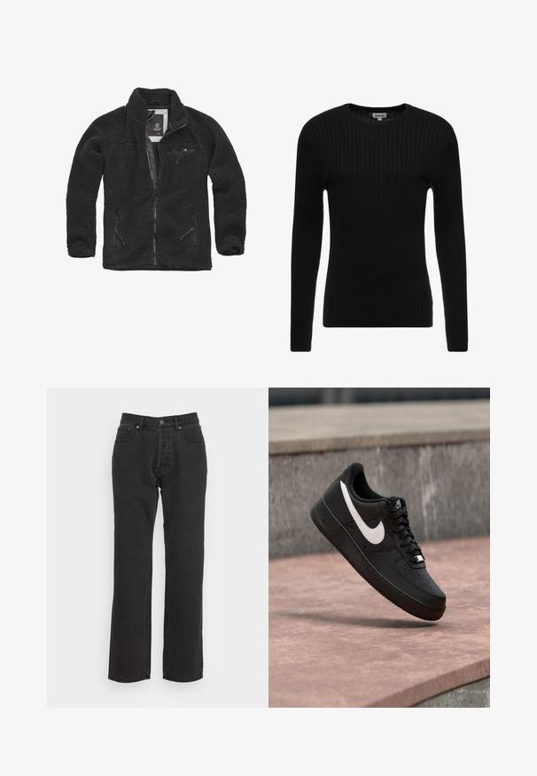Sort fleecejakke med lynlåsfortil og sidelommer. Struktureret stof, høj krave, og lynlåslomme på brystet. Letvægtsdesign.; Sort ribbet langærmet sweater med rund hals; struktureret stof med lodrette linjer; tætsiddende silhuet; ingen synlige udsmykninger eller detaljer.; Sorte denim jeans med lige ben-design, med lukning foran ved knap, bæltestropper og to sidelommer. Tekstureret stof.; Sort Nike Air Force 1-sneaker med hvid swoosh-logo, svævende over en stenovertflade med en grå tekstureret væg i baggrunden.