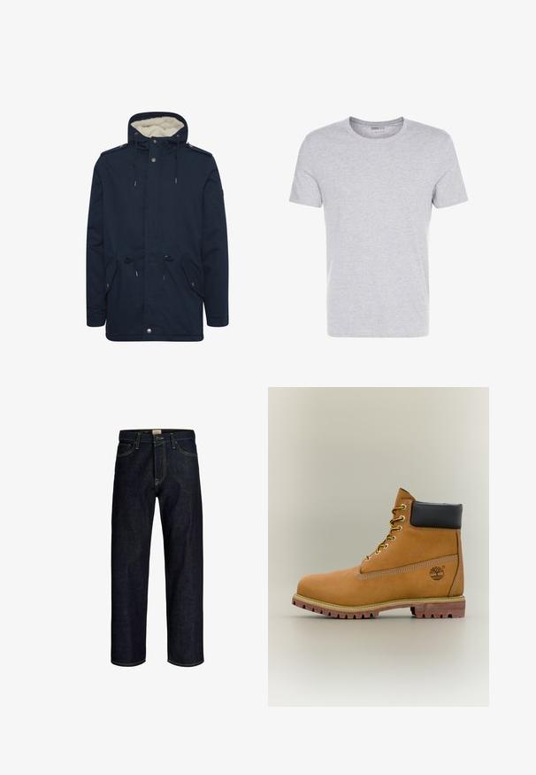 Marineblå parka-jakke med justerbar snorhætte, frontlommer og blødt indre for. Har trykknap- og lynlås-lukninger.; Grå bomulds T-shirt med rund hals, korte ærmer og et enkelt design, som har en blød, glat tekstur uden synlige mønstre eller udsmykninger.; Mørkeblå jeans med lige ben, gul syning, frontknap og lynlås, samt design med fem lommer.; Brun læderankelstøvle med sort krave, gule snørebånd og tanfarvet sål. Har logo og hvide syninger som detalje. Robust ydersål med greb.