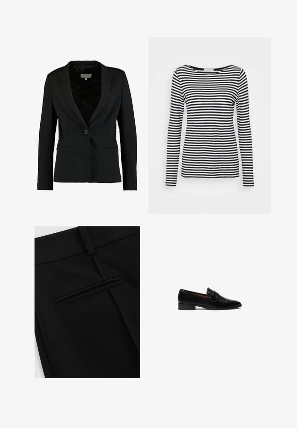 Sort blazer lavet af glat stof, med en enkelt knaplukning, slidser, og to frontlommer samt en skræddersyet pasform.; Langærmet T-shirt med rund hals, prydet med et sort-hvidt stribet mønster. Fremstillet af blødt stof med regular fit. Renset, minimalistisk design.; Sorte bukser lavet af glat stof, med et fladt design foran og en enkelt baglomme med en slidsåbning.; Sorte læder loafers med flad hæl, der har en rektangulær rem over vampen og en glat, poleret overflade.