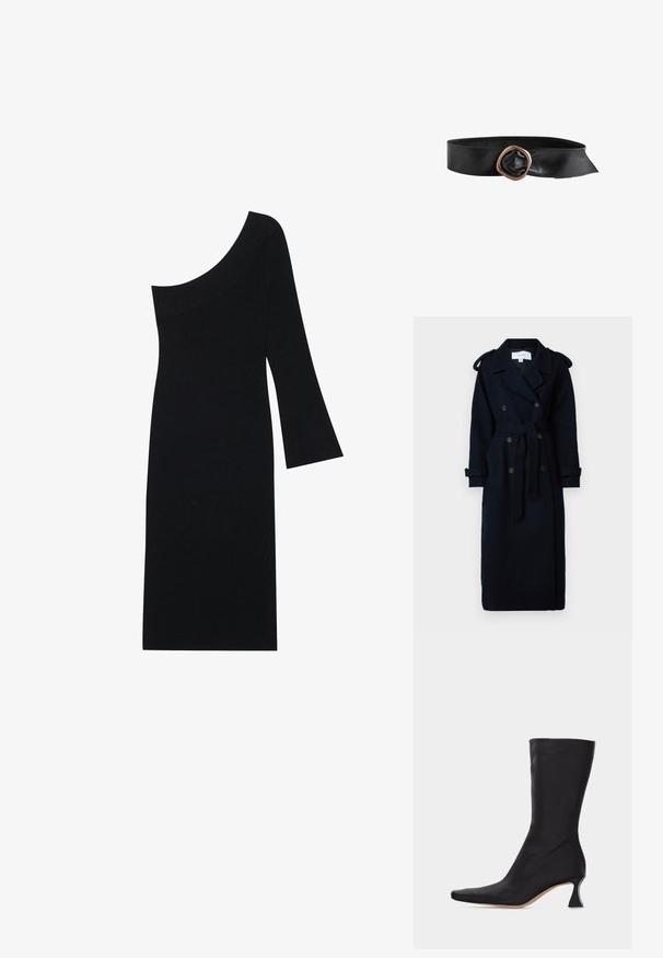 VILA VISOFIE HEAVY MAXI - Trenchcoat - navy; Sort ribbet strikkjole med en asymmetrisk halsudskæring og én klokkeslæbe, med en tætsiddende silhuet der går til knæ.; Sort læderstøvle, der går til midt på læggen, med spids tå og buet lav hæl, mod en ensartet lys baggrund.; Sort læderbælte med bredt bånd og stor uregelmæssig kobberfarvet metalspænde.