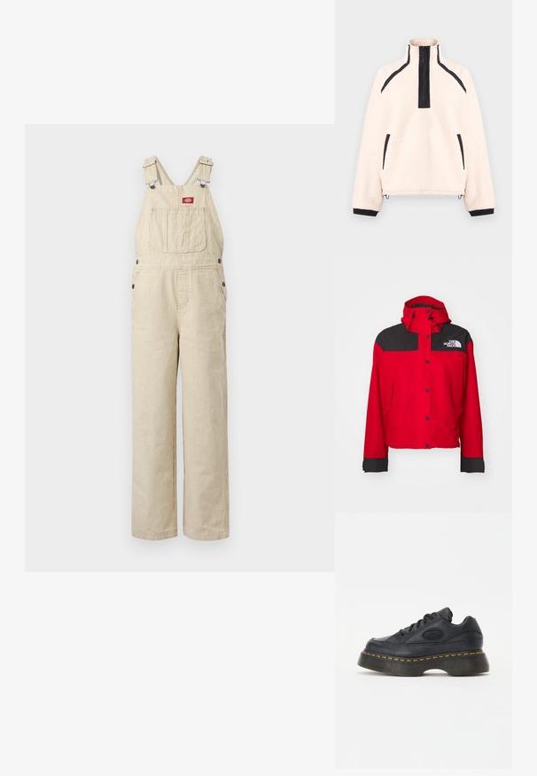 Veste imperméable rouge avec un panneau supérieur noir, capuche réglable et fermetures à pression. Présente le logo sur la poitrine et des poignets élastiques.; Salopette en denim beige à fines rayures blanches avec bretelles réglables, poche poitrine avant, boutons latéraux et jambes droites larges.; Pull-over en polaire crème avec zip noir au quart, bordures noires aux épaules, poches, poignets et cordons de serrage ajustables à l'ourlet.; Baskets en cuir noir avec finition texturée, bout rond et semelle épaisse. Comprend des coutures accentuées en jaune et un logo de marque sur le côté.