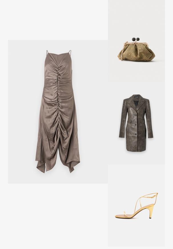 Braune Lederjacke mit spitzem Kragen, Knopfverschluss, Seitentaschen und glatter Textur. Taillierte Passform mit langen Ärmeln.; Braunes Satin-Kleid mit Spaghetti-Trägern, das an der Vorderseite Raffungselemente und einen asymmetrischen Saum aufweist, mit glatter Textur und figurbetonter Form.; Goldene High-Heel-Sandale mit dünnen Riemchen und einer schmalen Knöchelschnalle vor hellem grauem Hintergrund.; Kleine Clutch mit goldenem und schwarzem geometrischem Muster, goldfarbenem Metallrahmen, schwarzem Kugelverschluss und kurzem goldfarbenem Kettenriemen.