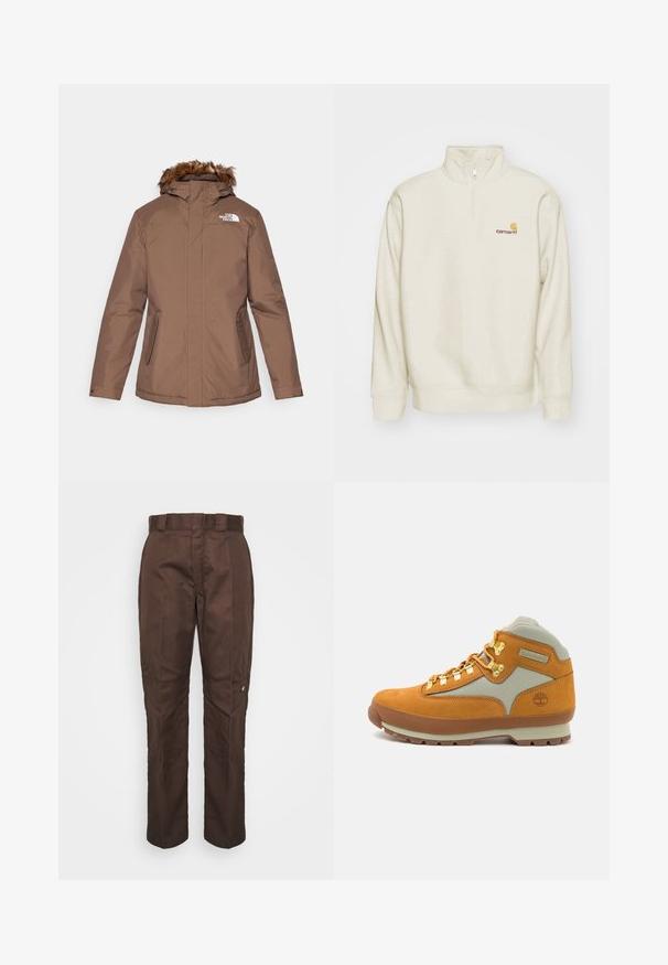 Bruine geïsoleerde jas met een afneembare nepbontkap, rits aan de voorkant, dubbele zijzakken en een wit logo op de linkerkant van de borst.; Crème-kleurige pullover sweatshirt met een hoge kraag, halve rits en geribde manchetten. Heeft een klein oranje en rood logo op de borst.; Bruine, recht lopende broek met een gladde textuur. Heeft een riemlus, zijnaad en een klein merklogo op het linkerbeen.; Bruine suede wandelschoen met lichtgrijze stoffen panelen, gouden ogen, rubberen zool en Timberland-logo op de hiel gedrukt.