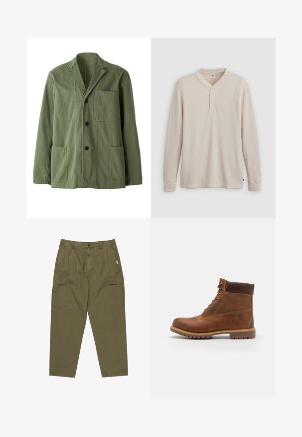 Olijfgroene jas van katoen met een zachte textuur. Kenmerkt zich door een notch-lapel, drie voorkezen en een knoopsluiting.; Lange mouwen henley-shirt in lichtbeige ribbelstof, met een V-hals, een drieknoopsluiting en manchetten. Rode logo-label aan de onderkant.; Olijfgroene cargobroek van katoen, met een knoopsluiting aan de voorkant, zijzakken en twee grote cargozakken op de dijen.; Bruine leren wandelschoen met een gladde afwerking, gevoerde enkel, metalen oogjes en een rubberen zool met een robuust profiel.