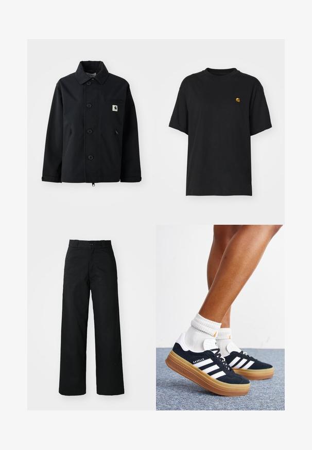 Chaqueta negra hecha de un tejido resistente con un corte recto, que presenta un cierre frontal de botones, bolsillos laterales y un bolsillo en el pecho con un parche de logo.; Camiseta de algodón negra con un corte relajado. Presenta un cuello redondo y mangas cortas. Incluye un pequeño logotipo bordado en dorado en el pecho.; Pantalones de pierna ancha negros con un frente plano, cierre de botón y pasadores para cinturón. Hechos de una tela duradera con una textura suave.; Piernas con calcetines blancos y zapatillas Adidas Gazelle negras con rayas blancas y suelas marrones gruesas sobre un suelo alfombrado gris.