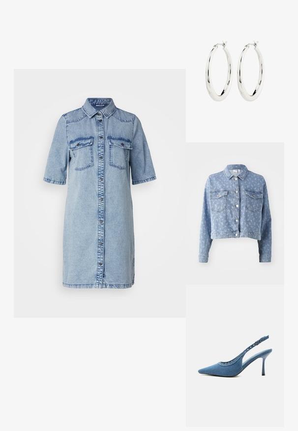 Lichtblauwe denimjack met een cropped pasvorm, knoopsluiting, twee borstzakken en een subtiele florale patroonstructuur. Standaard kraagontwerp.; Lichtblauwe denim jurk met een kraag, korte mouwen en knoopsluiting. Twee voorzakken met kleppen, met een klassiek ontwerp en textuur.; Blauwe denim slingback pump met spitse neus, zilveren oogjes en verstelbare gespsluiting.; Zilveren oorbellen in de vorm van een gladde, glanzende ring. Circulaire vorm, voorzien van een veilige sluiting. Eenvoudig en elegant ontwerp.