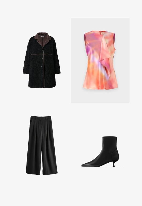 Zwarte pluchen jas met een bruine suede kraag, knoopsluiting en een gestructureerde buitenstof. Mouwen en zoom zijn iets oversized.; Mouwloos topje van satijnstof, met een kleurrijk abstract patroon van roze, oranje en violet tinten, en een gedrapeerd voorkant ontwerp.; Zwarte broek met wijde pijpen, plooien, zijzakken, riemlussen en een nette voorzijde, weergegeven op een witte achtergrond.; Zwarte enkellaars met puntige neus, korte kittenhak en glad lederen afwerking, getoond in zijaanzicht op een witte achtergrond.