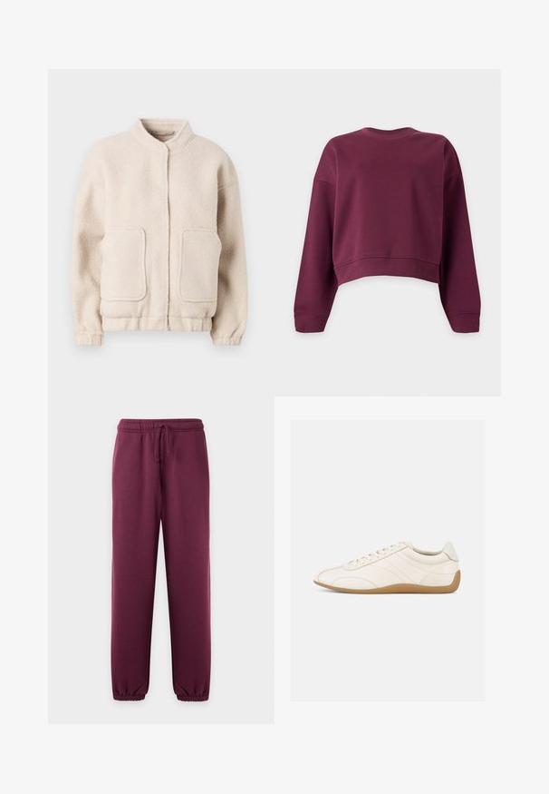 Beige fleece jack met een hoge kraag, twee voorzakken en elastische manchetten. Zachte textuur met een boxy silhouette en minimale details.; Sweater met lange mouwen, ronde hals en cropped model in effen donker bordeauxrood met geribde boorden en zoom.; Donkerpaarse joggingbroek met een elastische tailleband en trekkoord, taps toelopende pijpen en elastische boorden bij de enkels.; Witte leren sneaker met een gladde textuur, ronde neus en tonale stiksels. Voorzien van een tankleurige rubberen zool en vetersluiting.