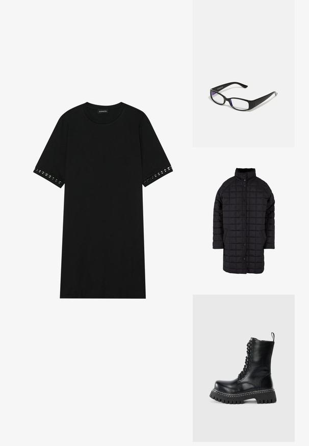 Manteau matelassé noir avec un col haut, fermeture à boutons-pression et poches avant. Le tissu a une texture lisse avec un motif en damier.; T-shirt noir à manches courtes avec un accent texturé noir le long des poignets. Fabriqué à partir d'un tissu lisse, il possède un col rond classique.; Botte de combat en cuir noir avec semelle épaisse à crampons, lacets à l'avant, fermeture éclair sur le côté et tirant sur un fond clair.; Des lunettes rectangulaires noires avec des verres transparents. Fini brillant, branches étroites et teinte violette visible sur les bords des verres.