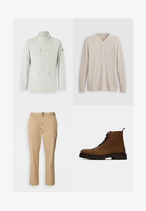 Veste de couleur claire, de longueur intermédiaire, avec un col montant, fermeture à glissière sur le devant et quatre poches appliquées. Tissu lisse et résistant à l'eau.; T-shirt henley à manches longues en tissu côtelé beige clair, avec un col en V, une patte de boutonnage à trois boutons et des manches à poignets. Étiquette logo rouge à l'ourlet.; Pantalons cargo beiges en coton. Ils possèdent deux poches latérales, une fermeture à bouton et un design à jambes droites. Texture lisse, style décontracté.; Botte de cheville en cuir marron à lacets avec semelle crantée noire épaisse et languette, sur fond blanc.