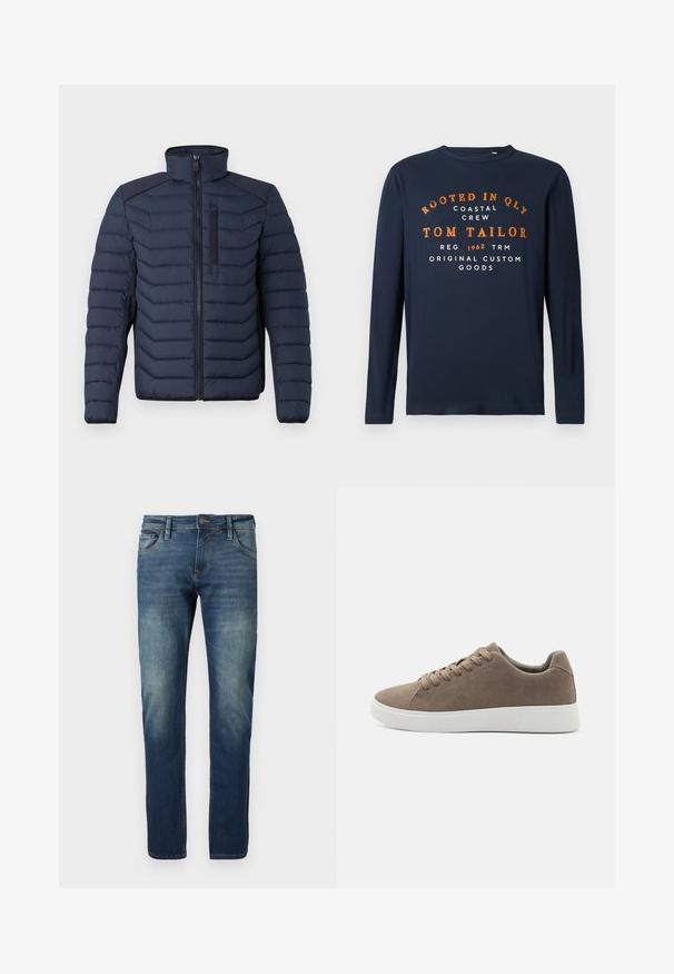 Marineblå pufferjakke med lodret syning, høj krave, lynlås foran og brystlomme; har kontrasterende stof på skuldrene.; Marineblå langærmet t-shirt med rund hals og orange og hvid tekst: "ROOTED IN QLY COASTAL CREW TOM TAILOR 1962 ORIGINAL CUSTOM GOODS."; Blå denimjeans med lige ben, slidt fordybning, kontraststing, fem lommer og en knaplukning.; Brune ruskinds sneakers med flade hvide gummisåler, snørelukning, rund tå og en glat overflade. Minimalistisk stil med diskrete syninger.