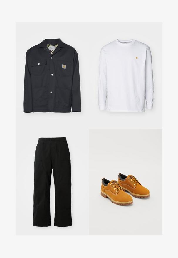 Schwarze Arbeitsjacke aus strapazierfähigem Material. Verfügt über zwei Brusttaschen, zwei Fronttaschen und ein Camouflage-Futter. Sichtbare silberne Druckknöpfe.; Weißes Langarm-T-Shirt aus Baumwolle. Mit kleinem goldenem Logo auf der Brust und Rundhalsausschnitt. Einfaches Design und normale Passform.; Schwarze Baumwollhosen mit einem elastischen Bund, weitem Beinansatz und großen Seitentaschen. Der Stoff wirkt weich mit einer glatten Textur.; Braune Wildlederschuhe mit einer runden Zehenpartie, gelben Schnürsenkeln, einem gepolsterten schwarzen Kragen und Gummisohlen mit Rillen für besseren Halt.