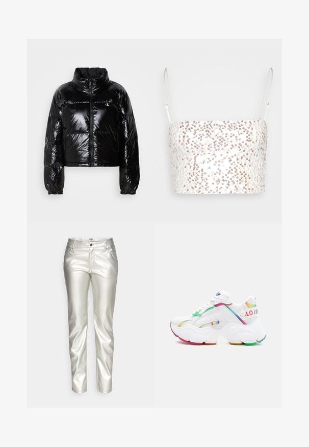 Chaqueta acolchada negra con textura brillante y suave, diseño corto, cuello alto y puños elásticos. Presenta un cierre frontal y detalles del logo.; Gina Tricot SHIMMER CROPPED - Top - offwhite; ONLY ONLJACI LILO - Pantalones - silver; Zapatilla deportiva blanca de estilo grueso con detalles en arcoíris en la suela, los cordones y los laterales, con una suela alta y texto de la marca colorido en el talón.