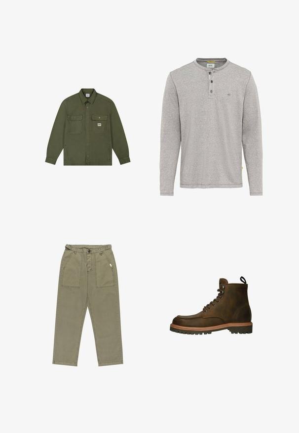 Lee WORKWEAR - Spijkerjas - oak moss; Grijze langemouwen shirt met een henley-kraag, drie knopen en een subtiele structuur. Bevat een klein logo vlakbij de kraag en een label.; Khaki katoenen broek met rechte pijpen, voorzien van twee grote voorzakken en een enkele zijzak, afgewerkt met een knoopsluiting.; Bruine leren enkelboot met een ronde neus, ronde veters, rubberen zool en contrasterende tan tussenzool. Bevat een lus bij de hak voor gemakkelijk aan- en uittrekken.