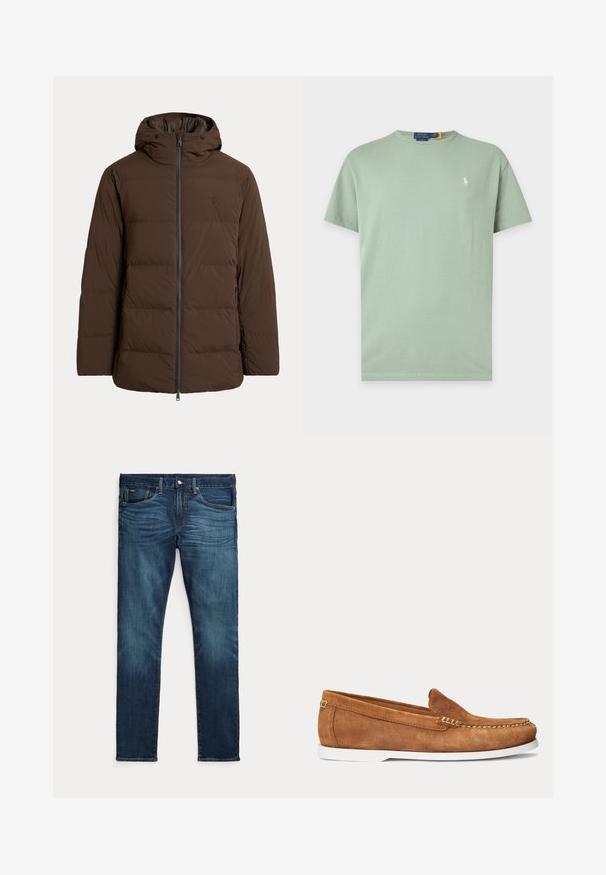 Brun polstret vinterjakke med hætte, lynlås foran, sidelommer og diskret broderet logo på brystet.; Lysegrøn kortærmet bomuld t-shirt med rund halsudskæring og lille hvid Polo Ralph Lauren hestelogo på venstre bryst.; Mørkeblå slim-fit jeans med frontknap og lynlås, fem lommer og subtil falmen på forreste lår og knæ.; Brun ruskindslipper med hvid sål og beige syninger langs tåen og øverste kant vist i sideprofil på ensartet baggrund.