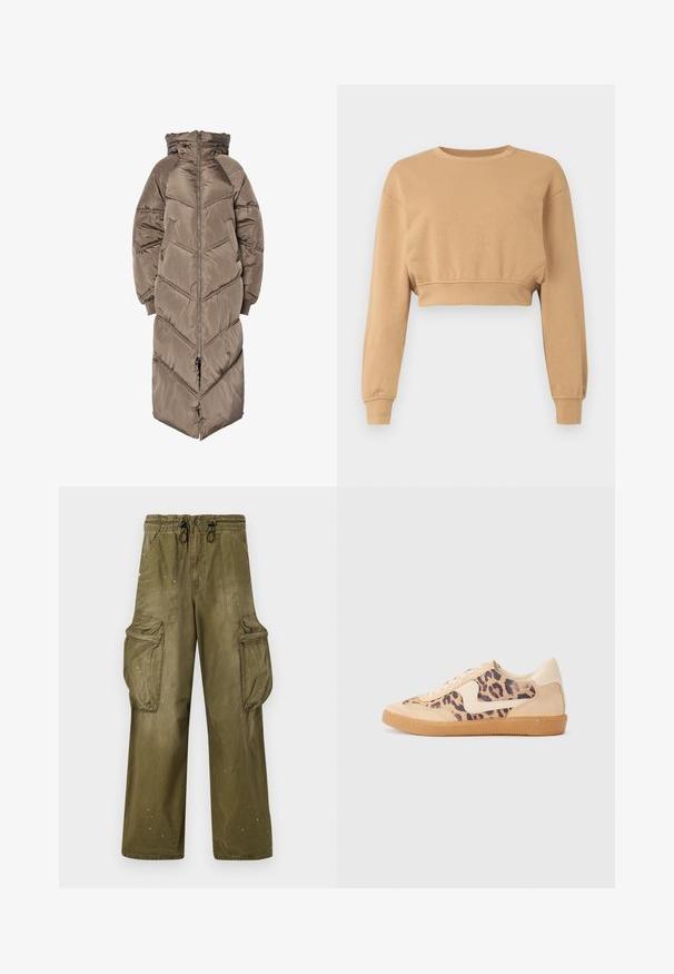 Lange, bruine donsjas met een ritssluiting aan de voorkant, capuchon en een diagonaal doorgestikt patroon. Voorzien van oversized mouwen en elastische manchetten.; Cropped sweatshirt in lichtbruin, gemaakt van zacht stof. Heeft lange mouwen, een ronde halslijn en subtiele elastiek bij de boorden en de zoom.; Olijfgroene cargobroek met een relaxte pasvorm, elastische tailleband, trekkoord, twee zijzakken en twee grote cargozakken. Licht verouderd.; Luipaardprint sneakers met een beige suède bovenkant, tan rubberen zool en witte accenten. Ronde neus en vetersluiting met een gestructureerde afwerking.