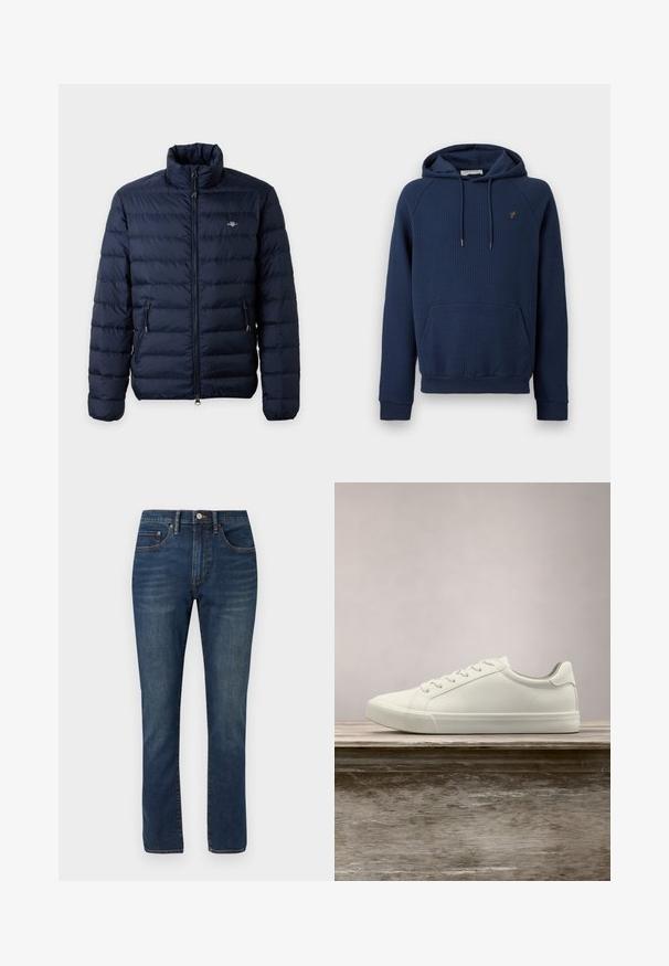 Veste matelassée bleu marine avec col montant, fermeture éclair avant, poches latérales zippées et petit logo sur la poitrine gauche.; Sweat à capuche côtelé bleu marine avec poche kangourou à l'avant, capuche à cordon de serrage et petit emblème brodé sur le côté gauche de la poitrine.; Jeans bleu foncé à coupe droite avec poches avant, passants pour ceinture et fermeture par bouton, présentés sur un fond blanc.; Sneaker en dentelle blanche flottant au-dessus d'un banc en bois avec un feuillage vert en arrière-plan, mettant en valeur le design et la texture de la chaussure.