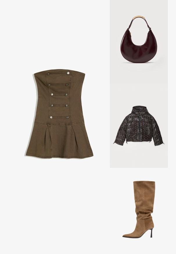 Stine Goya HOODED LONG SLEEVE PUFFER PADDED OUTERWEAR - Winterjas - brown/black; Straploze bruine jurk met aangesloten lijfje, versierd met zes paar metalen knopen in twee verticale rijen en een uitlopende rok met plooien.; Bruine suède kniehoge laars met puntige neus en slanke, halflange hak, met een licht geplooide schacht.; Donkerbruine, halvemaanvormige leren handtas met een korte handgreep voorzien van een metalen accent in goudkleur en een zijrits.