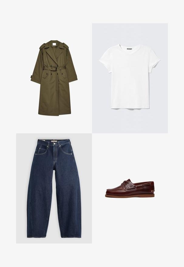 Lange olijfgroene trenchcoat met dubbele knopen, brede revers, schouderepauletten, een ceintuur in de taille en klepzakken.; Effen wit T-shirt met korte mouwen en V-hals, met een klein "WEEKDAY" label aan de binnenkant van de kraag, getoond op een lichtgrijze achtergrond.; Donkerblauwe denim jeans met een losse fit, lichte stiksels, vijf zakken en een knoopsluiting op de taille.; Bruine leren boot schoen met veters, stiksel details en Timberland-logo aan de zijkant, weergegeven op een witte achtergrond.