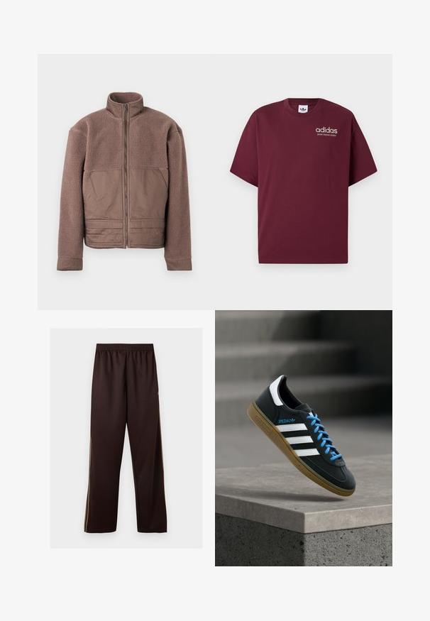 Braune Fleecejacke mit vollem Frontreißverschluss, hohem Kragen und glatten Stoffpaneelen auf der Brust und der unteren Vorderseite.; Burgunderfarbenes T-Shirt mit kurzen Ärmeln aus Baumwolle. Verfügt über einen Rundhalsausschnitt und ein kleines weißes "adidas"-Logo mit "SPORT DESIGN STUDIO" darunter.; Dunkelbraune, weit geschnittene Hose mit elastischem Bund und dezenten hellbraunen Seitenstreifen, vor einem schlichten weißen Hintergrund präsentiert.; Schwarzer Adidas-Sneaker mit weißen Streifen, blauen Schnürsenkeln und Gummisohle, der über einer grauen Betontreppe im weichen Licht schwebt.