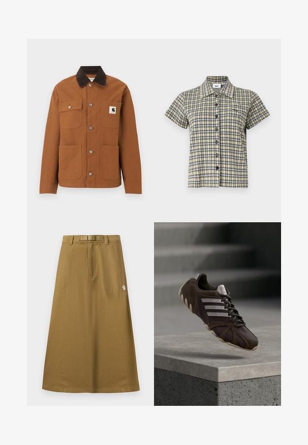Καφέ μπουφάν Carhartt με μαύρο γιακά από κορδόνι, τέσσερις τσέπες μπροστά, εκ των οποίων η μία με λογότυπο, και μεταλλικά κουμπιά σούστες μπροστά.; Πουκάμισο με κοντό μανίκι και κουμπιά, με καρό μοτίβο σε κίτρινο, μαύρο και άσπρο, με γιακά, απεικονισμένο σε απλό φόντο.; Μακριά, μαύρη εξωτερική φούστα με μπροστινές τσέπες, ενσωματωμένη ζώνη και το λογότυπο της The North Face στη δεξιά πλευρά.; Σκούρο καφέ αθλητικό παπούτσι Adidas με άνω μέρος από δίχτυ, τρεις λευκές ρίγες και υφασμένη σόλα, κρεμασμένο πάνω από μια τσιμεντένια πλατφόρμα με θολωμένες σκάλες στο φόντο.