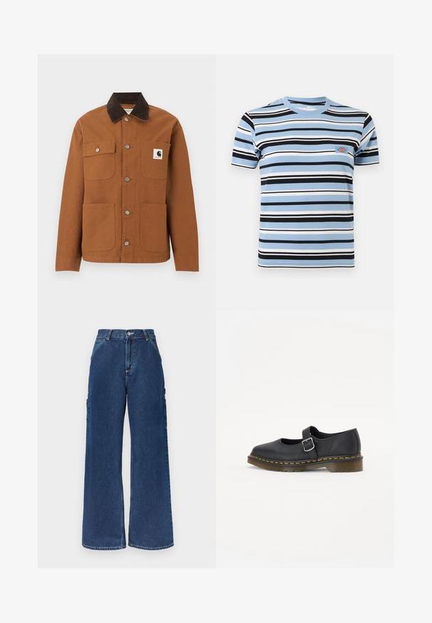 Καφέ μπουφάν Carhartt με μαύρο γιακά από κορδόνι, τέσσερις τσέπες μπροστά, εκ των οποίων η μία με λογότυπο, και μεταλλικά κουμπιά σούστες μπροστά.; Κοντομάνικο T-shirt με στρογγυλή λαιμόκοψη και οριζόντιες ρίγες σε μπλε, μαύρο και άσπρο, με μικρό διακριτικό λογότυπο στο στήθος.; Τζιν παντελόνι από σκούρο μπλε denim με ψηλή μέση, φαρδύ παντελόνι, μπροστινές τσέπες, πλαϊνές τσέπες χρήσης και κούμπωμα με κουμπί και φερμουάρ.; Μαύρες δερμάτινες Mary Jane με στρογγυλή μύτη, ρυθμιζόμενο κούμπωμα, κίτρινη ραφή και χοντρή καφέ ελαστική σόλα.