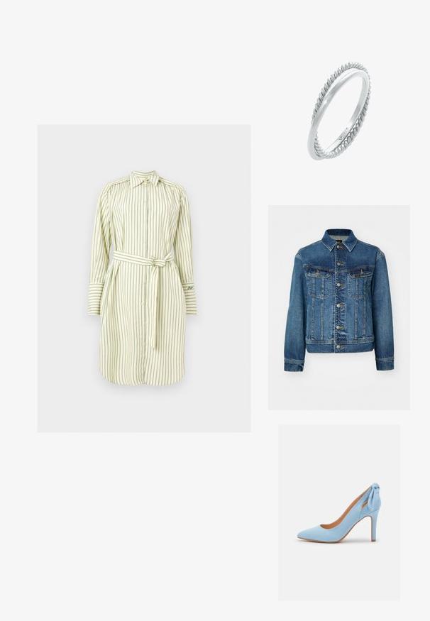 Denimtakki keskisinisessä. Varustettu nappikiinnityksellä edessä, kahdella rintataskulla ja vaaleilla ompeluyksityiskohdilla. Klassinen kaulus ja pitkät hihat.; Pitkähihainen paitamekko pystysuuntaisilla vihreillä raidoilla, edestä napitettava, kärjellään oleva kaulus, hihansuissa mansetit ja vyö, joka solmitaan vyötärölle.; Vaaleansiniset mokkanahkakorkokengät, joissa on teräväkärkinen muotoilu ja pieni nauhakoriste takana. Kenkä on tyylikäs ja tan värinen sisäpohja.; Hopeaketu hopea rengas, jossa on kiertynyt köysikuvio, kiillotettu pinta ja sileä sisäinen osa. Merkitty "925" hopean laadun osoittamiseksi.