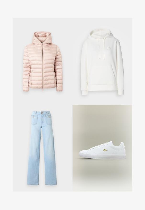 Gewatteerde jas in zachtroze met capuchon, ritssluiting en ribbelstructuur met horizontale stikseldetails over de stof.; Witte capuchontrui van zacht materiaal. Heeft een voorzak en een klein groen logo geborduurd op de borst.; Lichtblauwe jeans met wijde pijpen en een hoge taille, voorzien van klepzakken aan de voorkant die worden gesloten met knopen, en een dubbele knoopsluiting aan de tailleband.; Witte sneaker van glad leer met een ronde neus, platte veters en een klein gouden logo. Heeft een gestructureerde rubberen zool en een eenvoudig ontwerp.