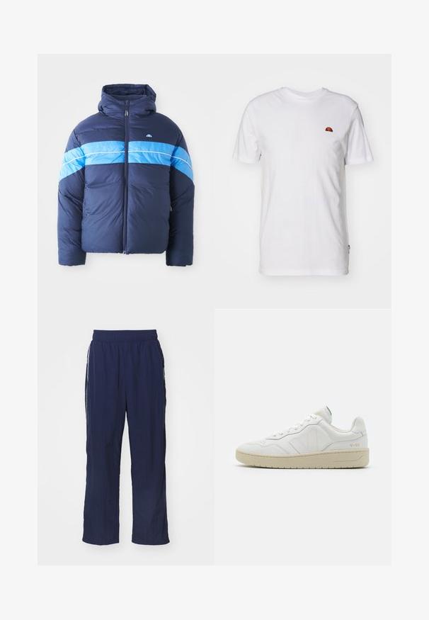 Veste matelassée bleu marine avec capuche, arborant deux bandes horizontales bleu clair sur la poitrine. Fermeture éclair et texture matelassée.; T-shirt blanc uni à manches courtes avec un petit logo en demi-cercle rouge et orange sur la partie supérieure gauche de la poitrine.; Pantalons légers bleu marine avec une taille élastique, coupe décontractée, poches latérales et rayures blanches contrastantes sur les côtés.; Baskets en cuir blanc avec une finition texturée et un col rembourré. Elles sont dotées d'une semelle en caoutchouc beige et d'une discrète branding sur le talon et le côté.