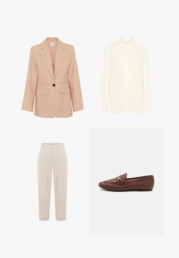 Gestuz MANU - Kurzmantel - rose dust; Cremefarbene Bluse aus weichem Stoff. Mit hohem Rüschensaumkragen, Knopfleiste und Rüschendetails in der Mitte. Lange Ärmel.; Beige maßgeschneiderte Hose mit hoher Taille, gefältelter Vorderseite und schmal zulaufenden Beinen. Hergestellt aus leichtem Stoff mit glatter Textur.; Braune Lederloafer mit flacher Sohle, versehen mit einem dekorativen goldenen Schnallenakzent und glatter Oberfläche, entworfen für Komfort und einfachen Tragekomfort.