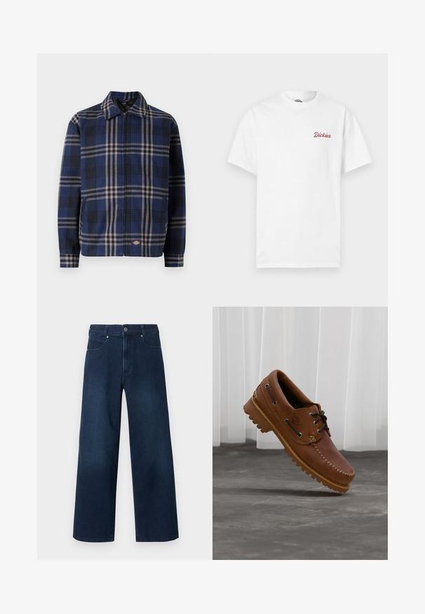 Geruite jas in marineblauw, zwart en beige. Beschikt over een kraag, een ritssluiting aan de voorkant en elastische manchetten met een logo aan de onderzijde.; Witte katoenen T-shirt met korte mouwen. Heeft een rood tekstlogo "Dickies" op het linkerborstgebied, een ronde halslijn en een standaard pasvorm.; Donkerblauwe wijde denim jeans met knoop- en ritssluiting aan de voorkant, voor- en achterzakken, getoond tegen een witte achtergrond.; Bruine leren bootschoen met zwarte veters, beige stiksel en een robuuste zool, zwevend boven een grijze betonnen vloer.
