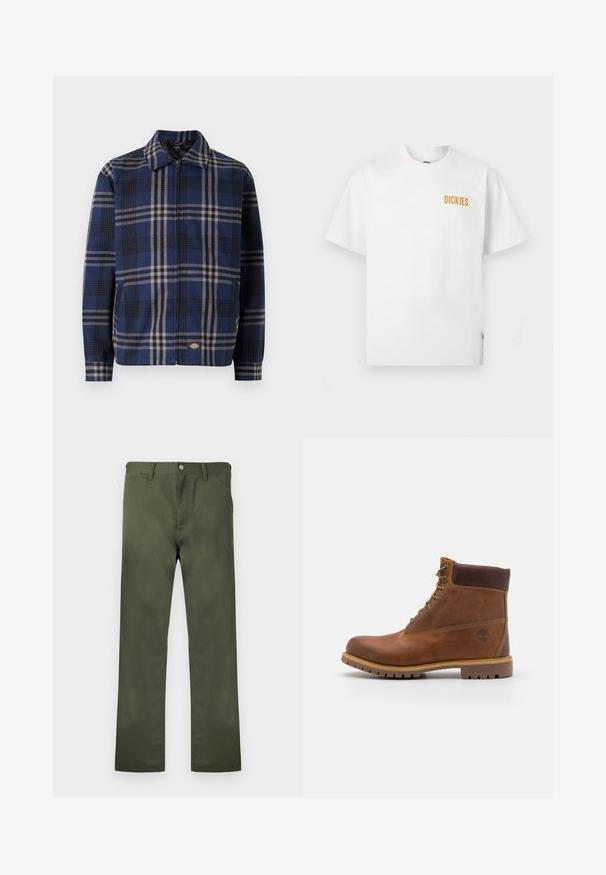Geruite jas in marineblauw, zwart en beige. Beschikt over een kraag, een ritssluiting aan de voorkant en elastische manchetten met een logo aan de onderzijde.; Wit T-shirt met korte mouwen en ronde hals, met een klein oranje "DICKIES" logo op de linkerborst.; Olijfgroene broek gemaakt van duurzaam stof, met een rechte pijp, steekzakken aan de voorkant en een knoopsluiting. Gladde textuur.; Bruine leren wandelschoen met een gladde afwerking, gevoerde enkel, metalen oogjes en een rubberen zool met een robuust profiel.