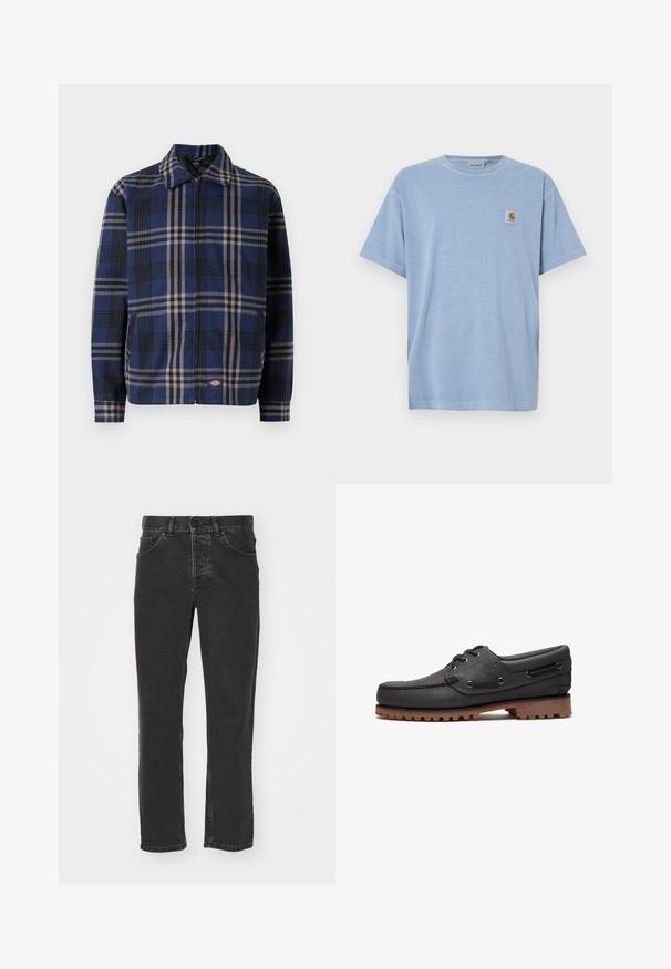 Rutet jakke i navy, sort og beige. Har krave, frontlynlås og elastiske manchetter med et logo på den nederste del.; Lyseblå bomulds t-shirt med korte ærmer, rund hals og et lille firkantet logomærke med et stiliseret bogstav "C" på brystet.; Sorte denim jeans med lige ben, klassisk fem-lomme design, knaplukning i taljen og en falmet overflade. Glat tekstur, ingen synlige mønstre.; Sort læder bådsko med snøredetaljer, rund tå, struktureret brun gummisål og sydd læderside.
