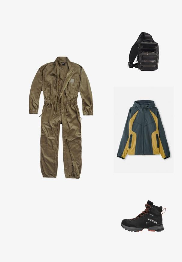 Grå og gul hættejakke med lynlås foran, der har kontrasterende paneler, lynlåslommer og elastiske manchetter. Glat tekstur.; Oliven grøn utility jumpsuit lavet af slidstærkt stof, med lynlåslukning foran, elastisk talje og flere lommer på overkroppen og benene.; Sort vandrestøvle med vandtæt overdel, orange snørebånd, gummisål med grebmønstre og branding på siden. Mellemhøj design for støtte.; Kompakt sort og gråt kamouflagemønster taktisk skuldertaske med flere lynlåslommer og justerbar polstret skulderrem.